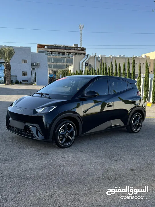 بي واي دي سيجال 2023 اسود داخلي ازرق عداد 40 الف فحص كامل جمرك جديد