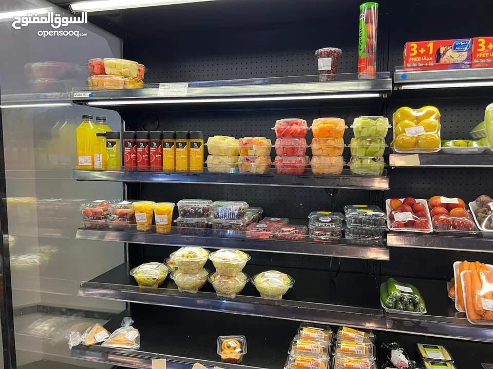 للبيع 3 ثلاجات سوبر ماركت بسعر 1200دينا 3 supermarket refrigerators for sale at 1200 Bahraini dinar