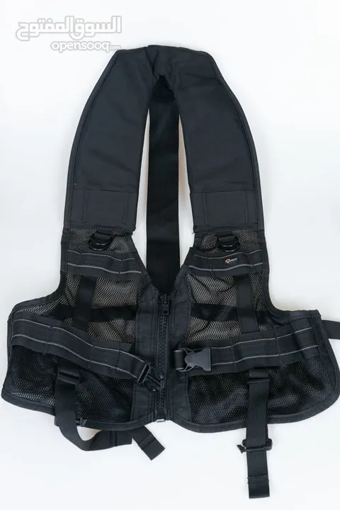 سترة او ( حامل الكاميرات ) بحالة ممتازه