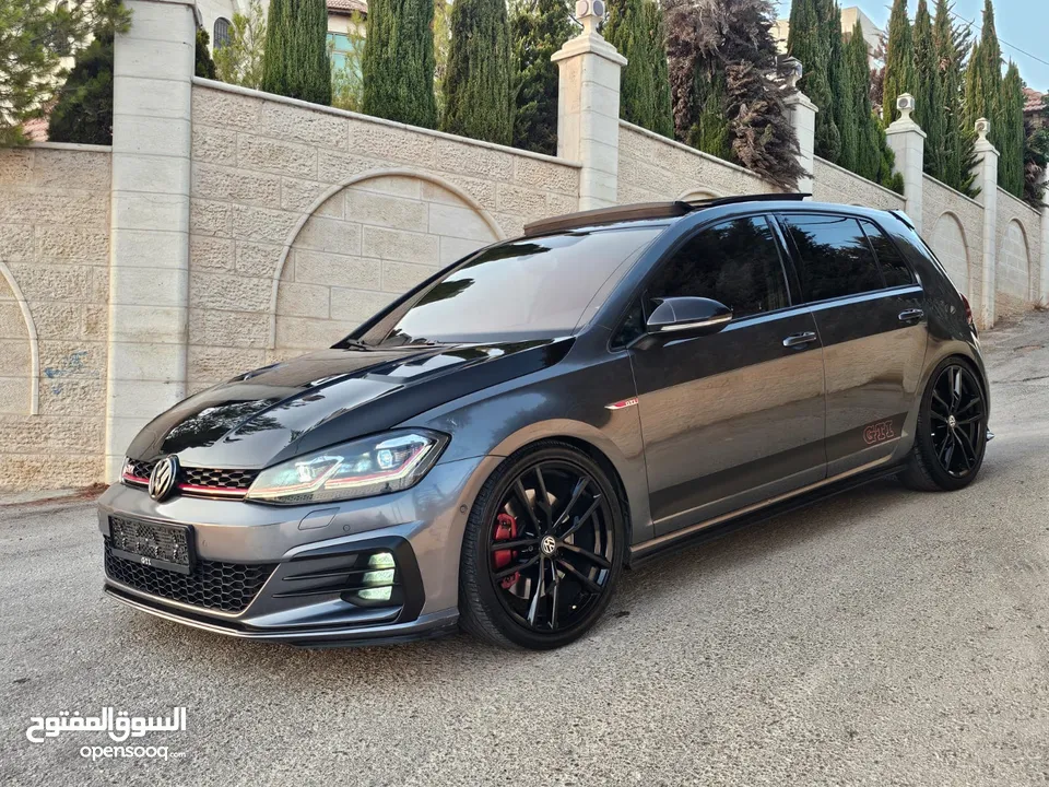 جلفgti 2019 فل مسكر مع بنورما بلكرتني