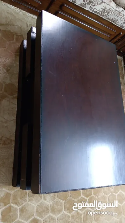 طاوله وسط وخزانه احذيه