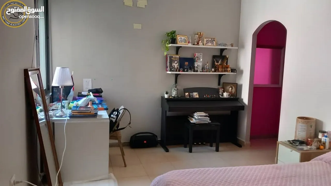 شقة أرضية مميزة للبيع في الشميساني  - قرب السفن الفن 375م مع حديقة وترس تشطيب سوبر ديلوكس