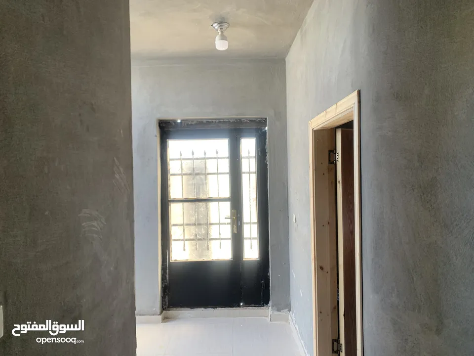 بيت للبيع مستقل وقوشان مفروز