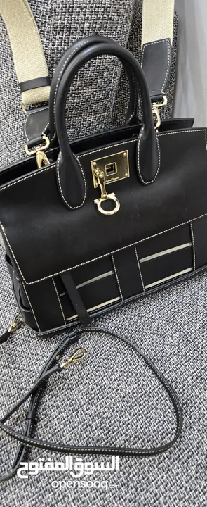شنطة جلد طبيعي ( salvatore ferragamo calfskin thestudiocagebagsella) صناعة ايطالية