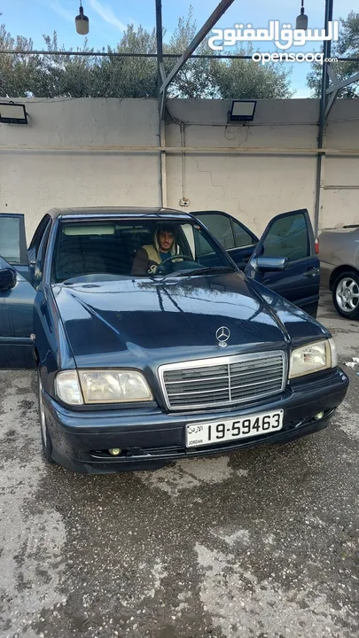 Mercedes C-180 for sale