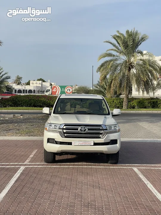 تويوتا الدفع الرباعي لاندكروزر GXR V6 2019