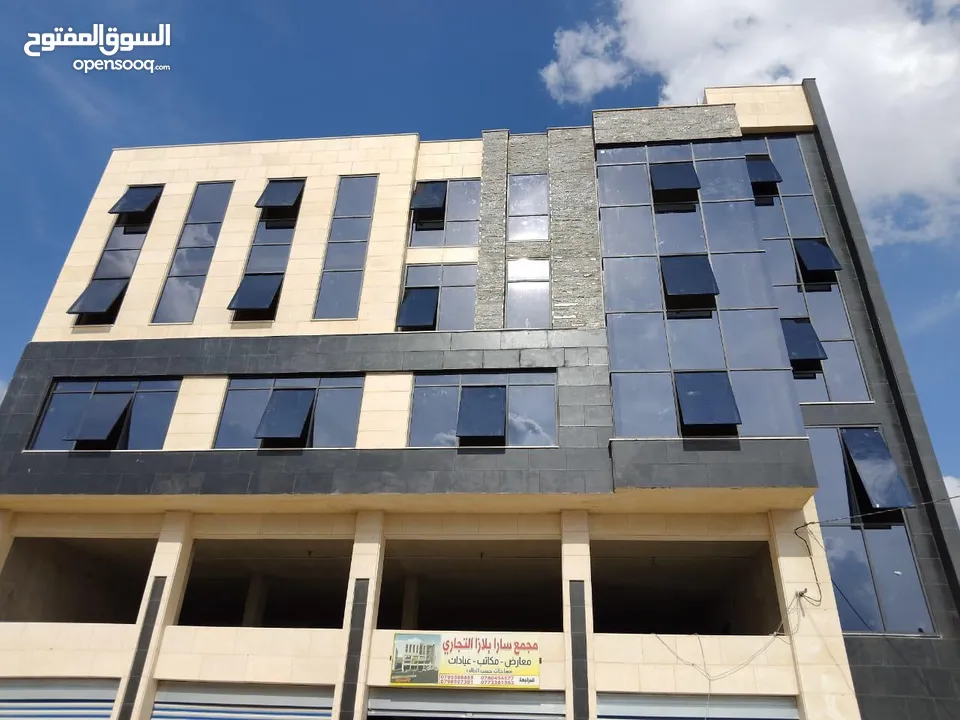 مجمع تجاري جديد في موقع مميز للإيجار مخازن وطوابق تجارية