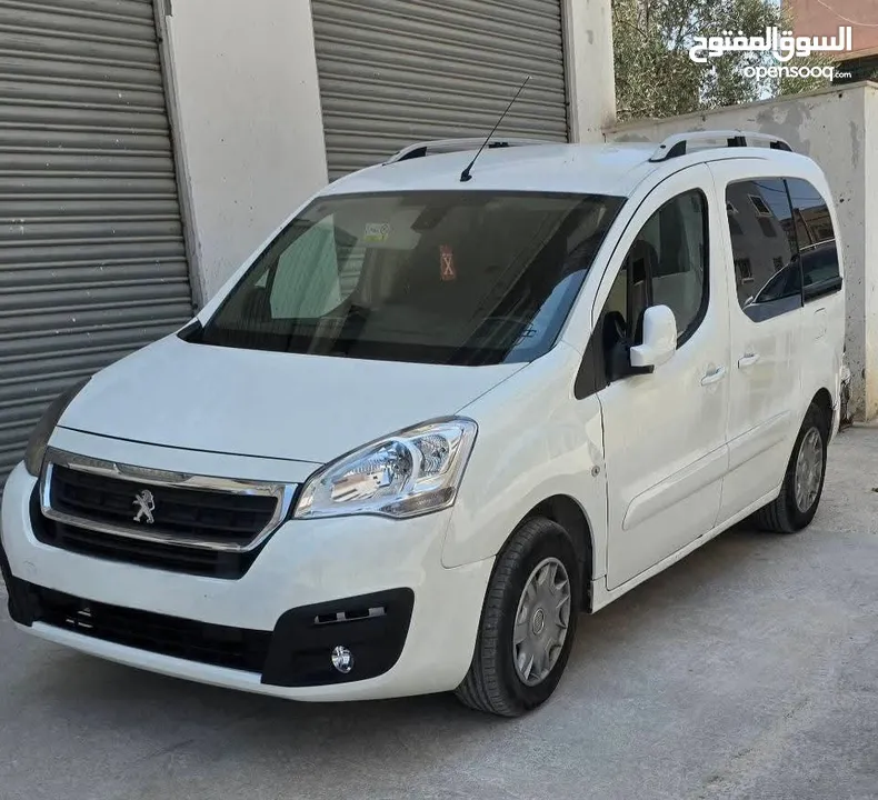 بيجو بارتنر ترخيص 2017 ديزل 7 مقاعد