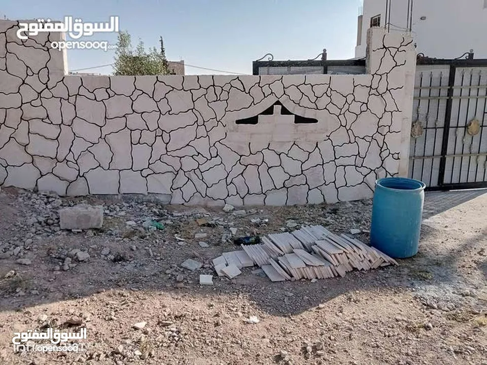 تركيب جميع انواع الحجر والشحف وجميع انواع الديكورات في داخل انحاء المملكه