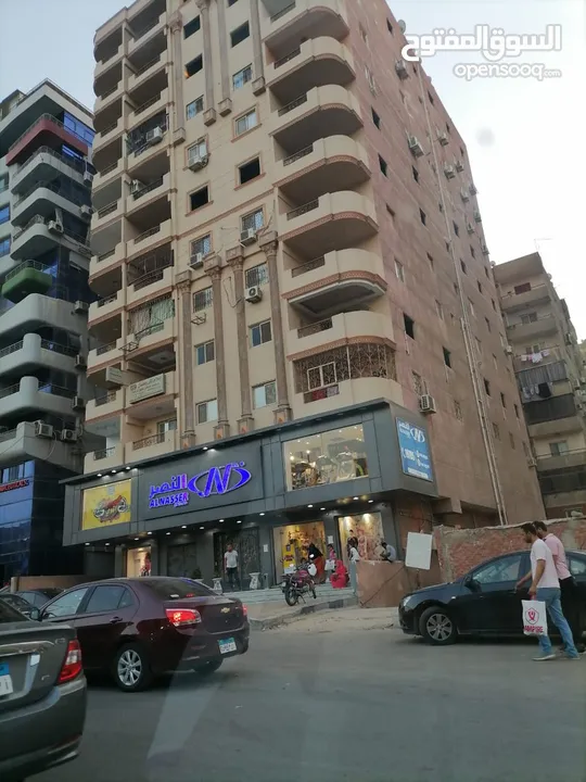 شقة للبيع 195 متر برج حديث شارع حسن مامون مدينه نصر