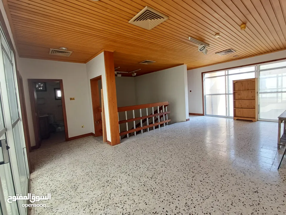 6 Bhk Commercial Villa  Extremely Spacious  Best Location in Adliya (Near CID Office)