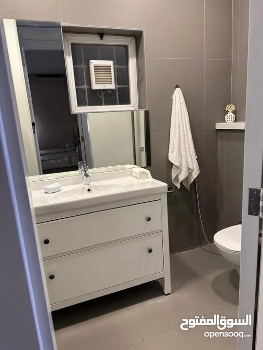 شقة مفروشة للإيجار  ( Property 42002 )-175064011