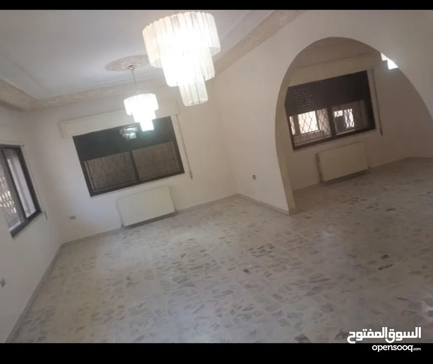 شقة فارغة للايجار في عبدون