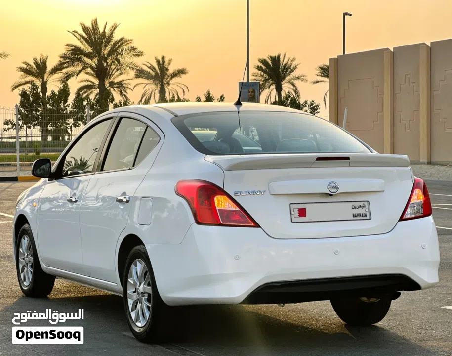 NISSAN SUNNY  2022  Full Option  Only 42000 Kms  Single Owner used