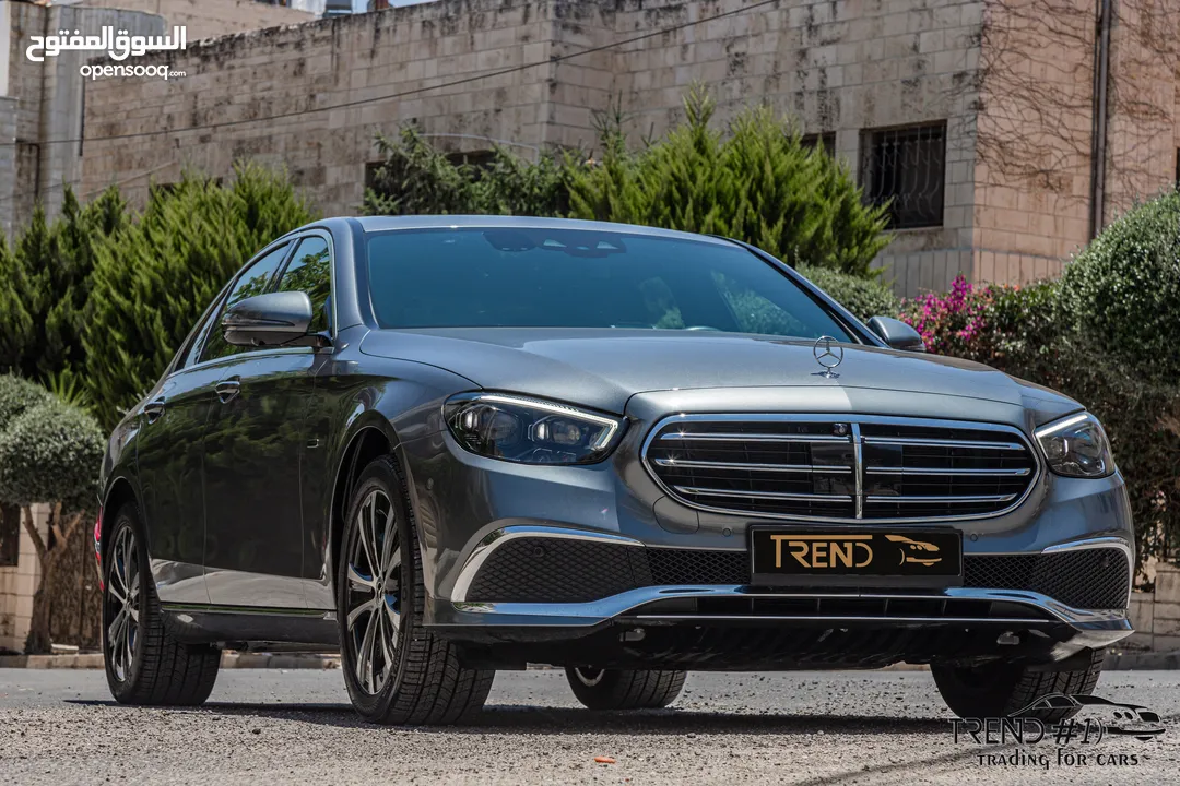 Mercedes E300e 2021 Plug in hybrid 4matic    السيارة مميزة جدا و لا تحتاج الى صيانة