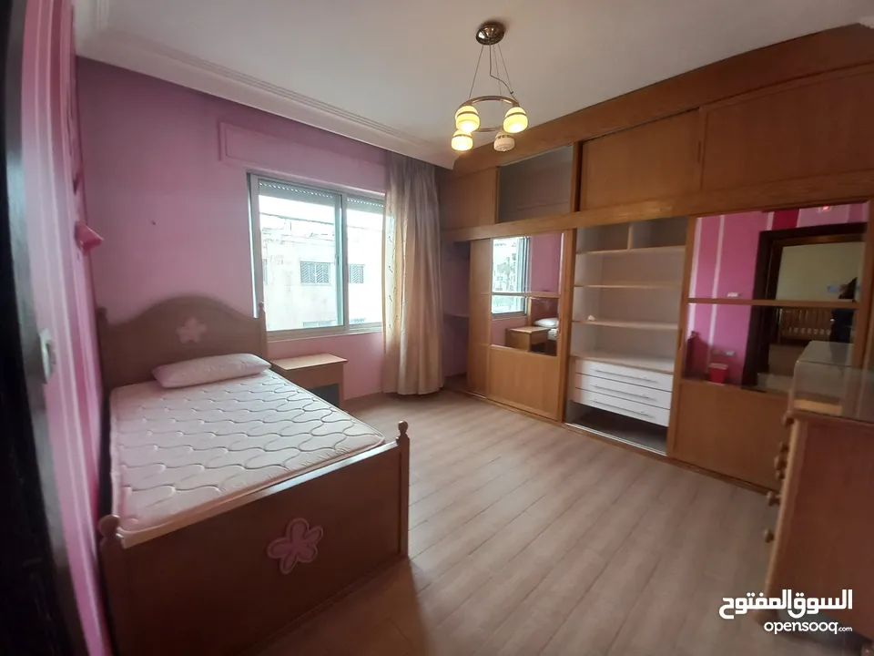 شقة مفروشة للإيجار 200م2 ( Property 15799 )-175072921