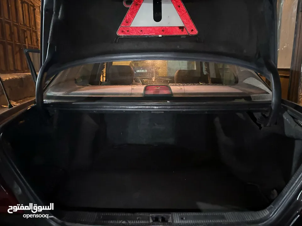 سيارة مرسيدس c220 للبيع بسعر مغري موجودة بنابلس