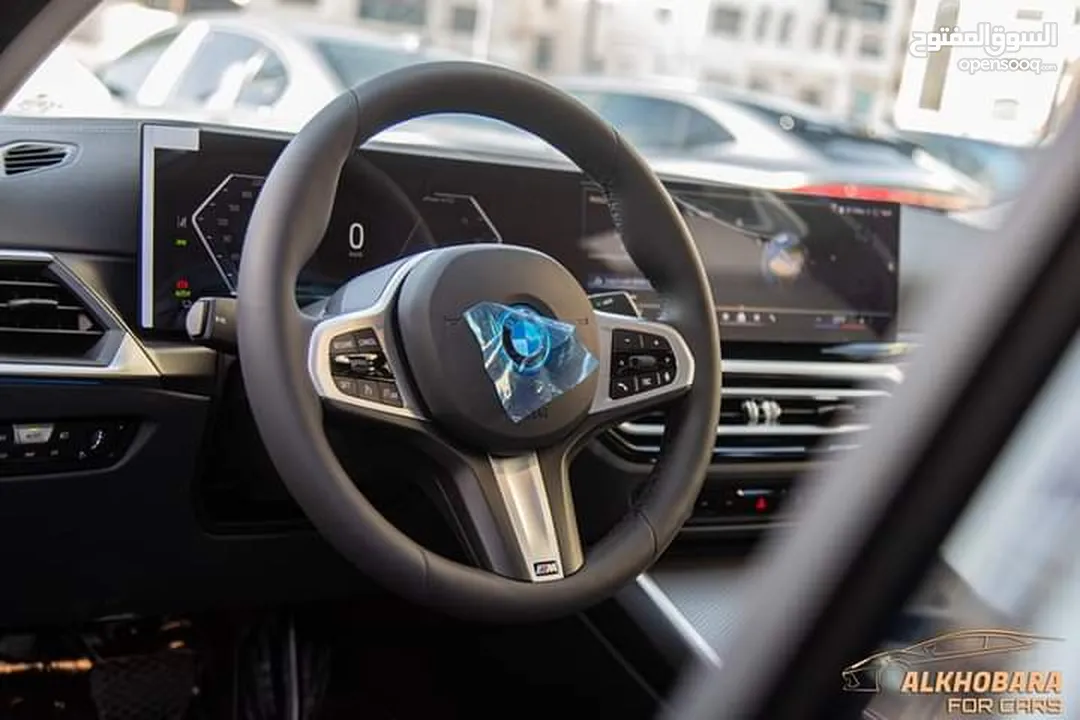 Bmw i3 e-drive 40L Ev M kit 2024 ( night)  كفالة 3 سنوات او 50,000 كم