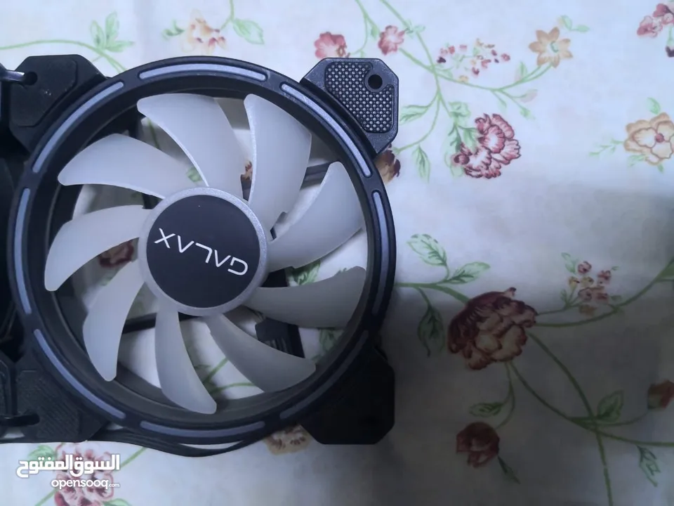 قطع pc  للبيع