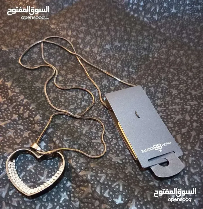 اكسسوارات براند جديدة ابعتي الصورة لإرسال الأسعار الأسعار تبدء من 3 دينار