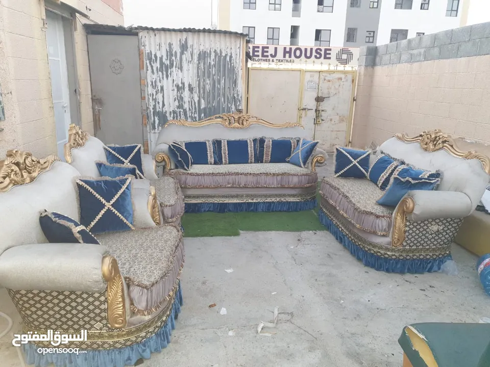 أريكة للبيع sofa for sale very good condition