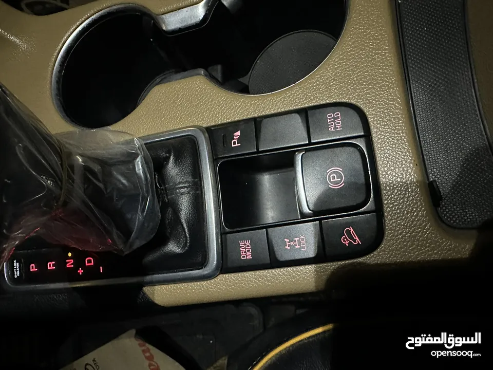 كيا سبورتج ماتور 2000 و4*4 بنوراما هاند و كراسي كهربا سعرر حررق