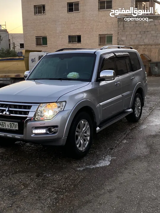 ميتسوبيشي باجيرو موديل 2014