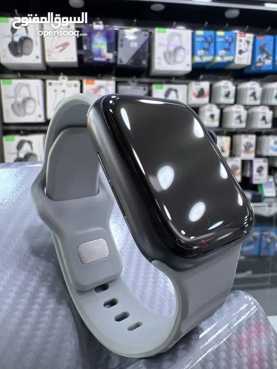 Used Apple Watch Series 6 (44mm)  ساعة ايفون الاصدار السادس قياس 44 مم مستعملة بحالة ممتازة ////////