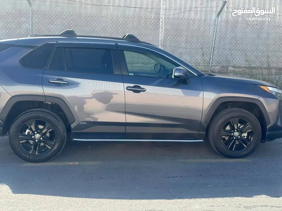 Toyota RAV4 XLe Hybrid