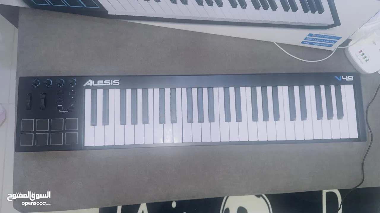 Alesis V49 MIDI keyboard