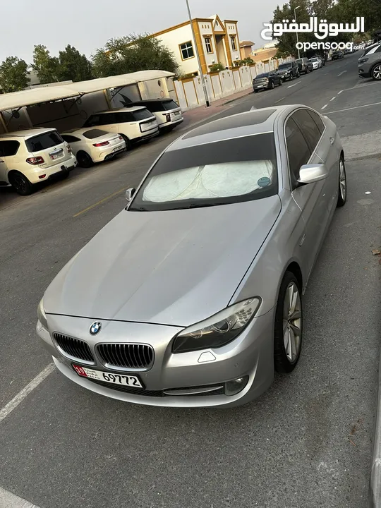 Bmw 528i low mileage lady use big screen