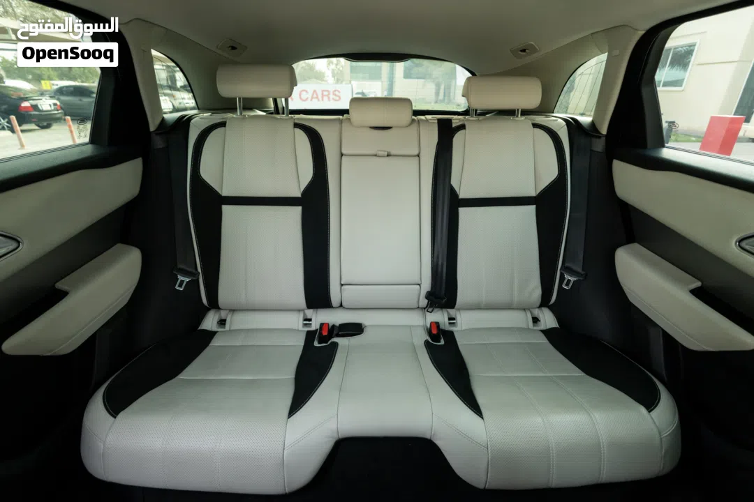 Range Rover Velar P250 S 2020 GCC under Agency Warranty with Flexible Down-Payment.