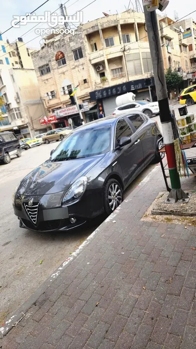 الفا روميو جوليتا اوتوماتيك