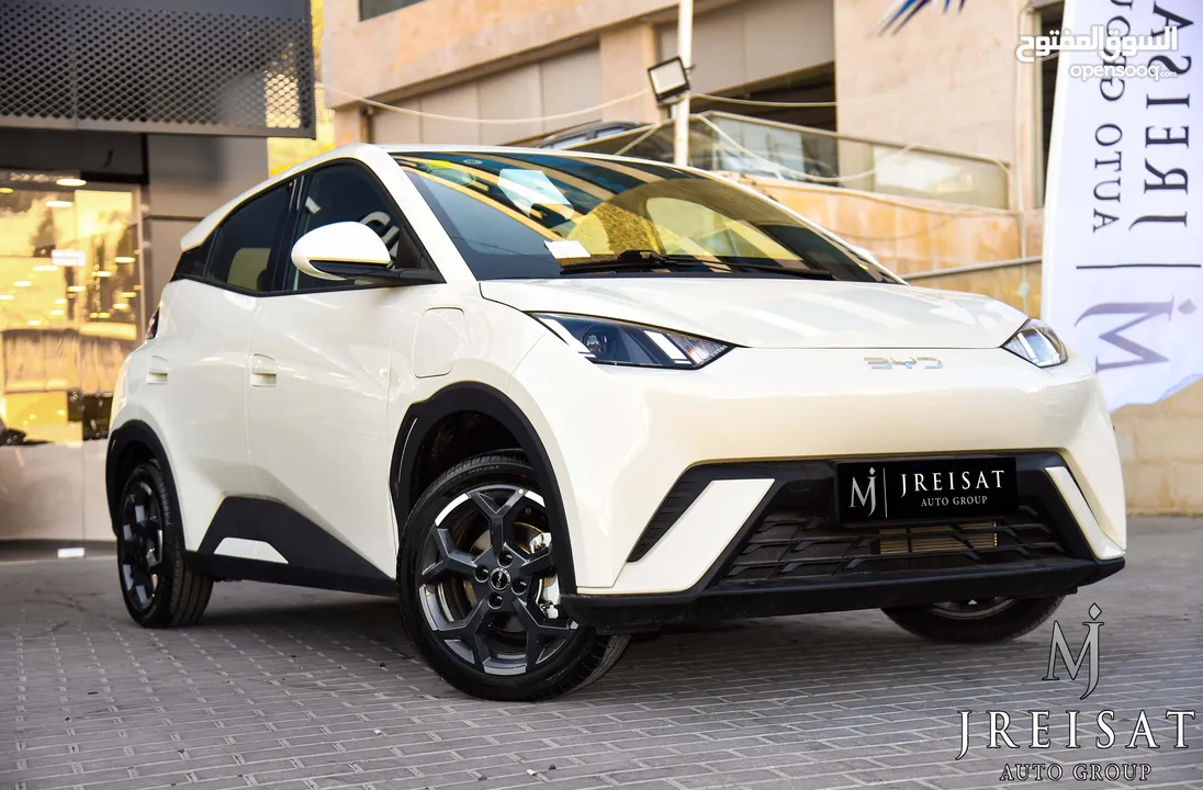بي واي دي سيغول كهربائية بالكامل متوفر باللونين الاسود والبيج 2024 BYD Seagull EV