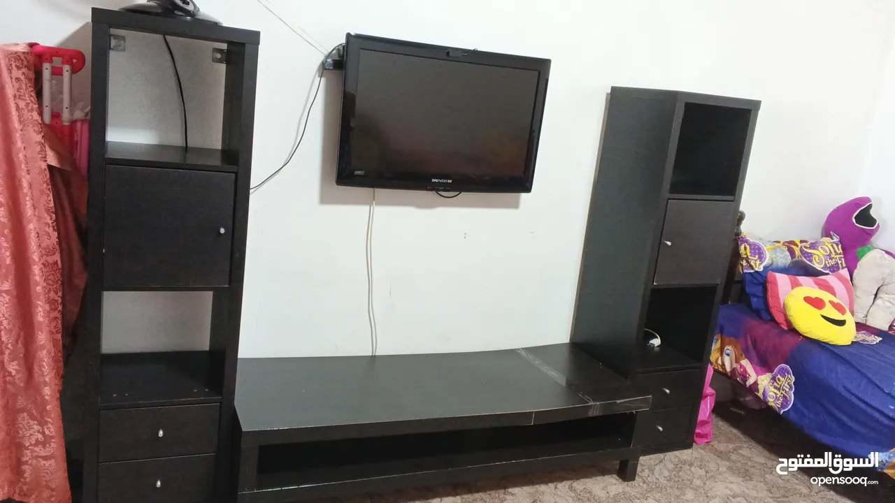 تخوت وخزانة