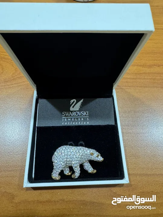 SWAROVSKI BROOCH