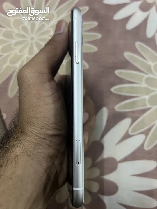 iPhone 11  64 gb White colour