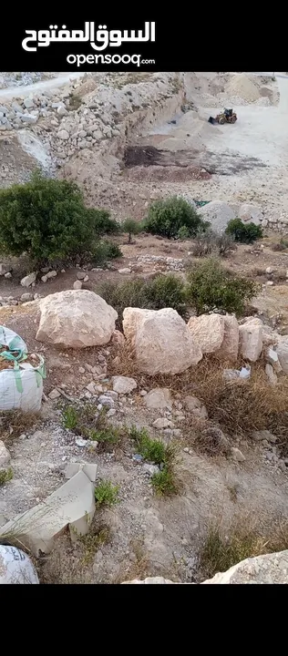 قطعة أرض للبيع مميزة على شارع رئيسي