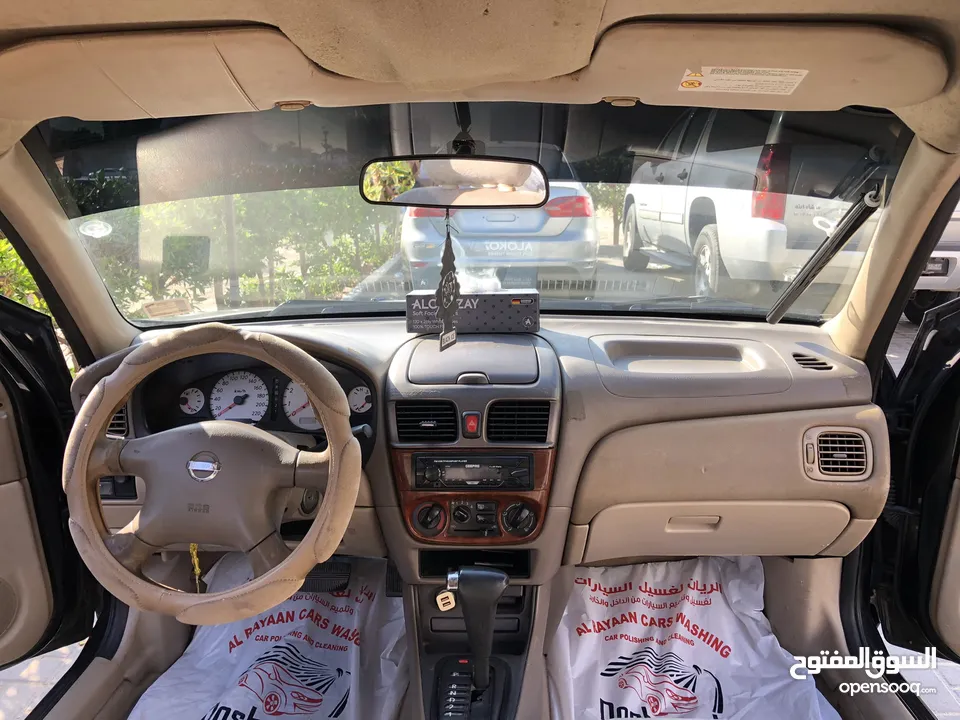 Nissan sunny 2005 - نيسان صني 2005 للبيع 8000 درهم قابل للتفاوض