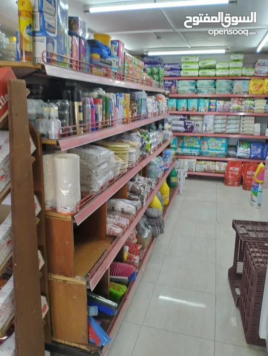 سوبر ماركت مجهز للايجار