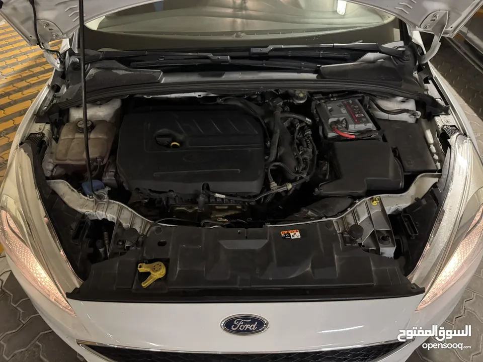 FORD FOCUS 2016 GCC with good condition without any damage no accidents