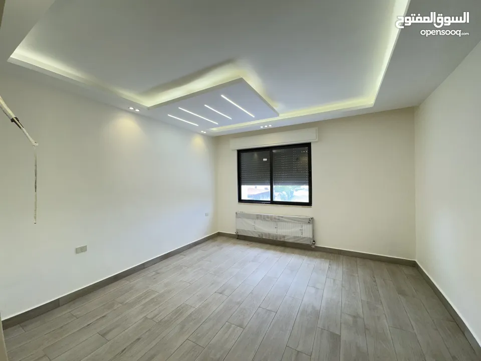 شقة طابق ثاني مميزة للبيع ب ام السماق بسعر مميز تشطيبات مميزة مساحة الشقة 230م (مشروع 121)