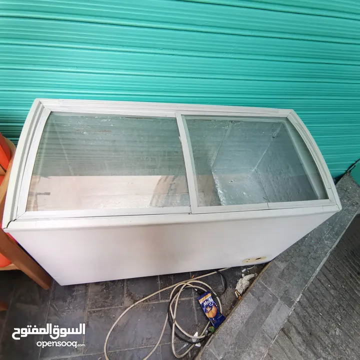 فريزر عرض للبيع