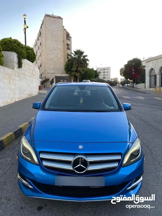 مرسيدس B class ماشيه 88 الف فقط بحاله الوكاله