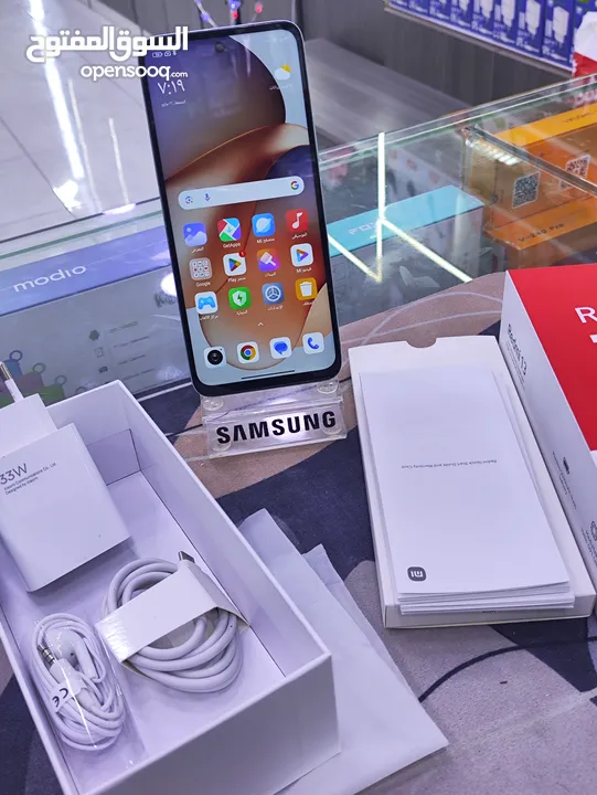 الحبه بتحكي من نضافتها - REDMI 13  جيجا 256 رام 8 معها كامل اغراضها الاصلية متوفر توصيل