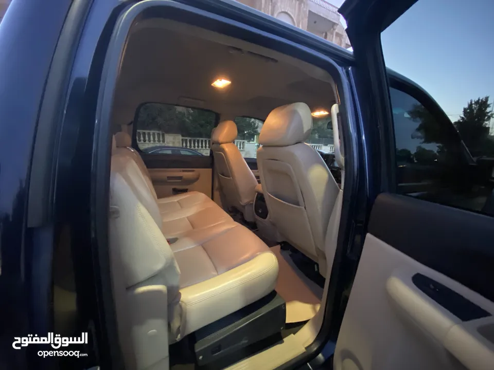 Chevrolet Silverado 2500 HD 4X4 6000 CC Clean Title