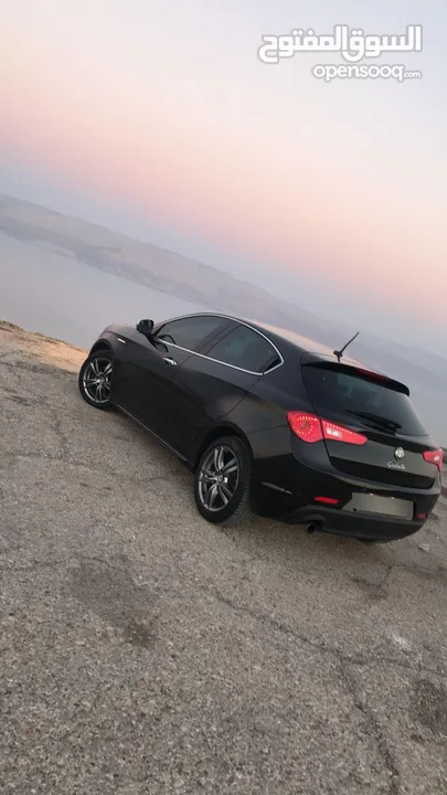 الفا روميو جولييا