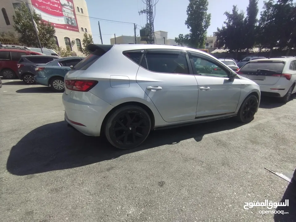 سيات ليون 2016