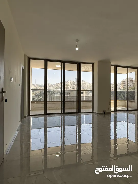 شقة مميزة 200 متر 3 غرف ماستر للبيع