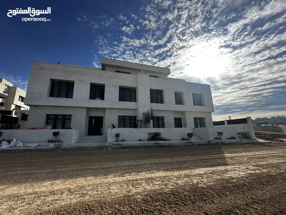 الظهير، فيلا  من المالك مباشرة بناء خاص وليس تجاري ( السعر فقط في الموقع حصرا )